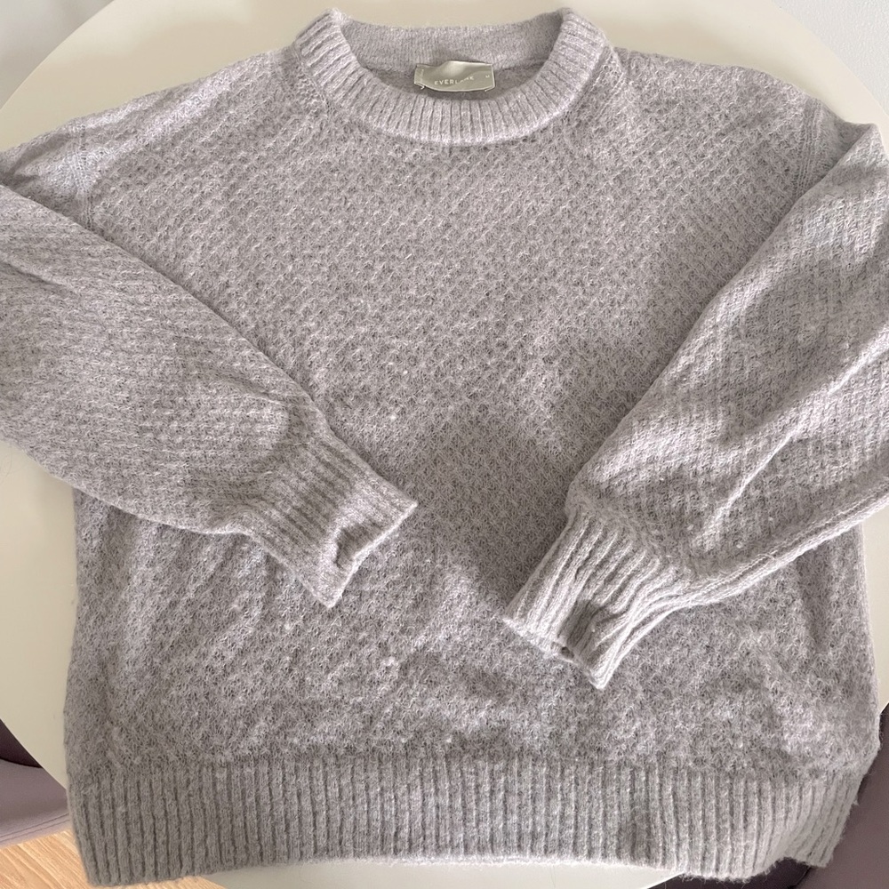 M Everlane alpaca sweater